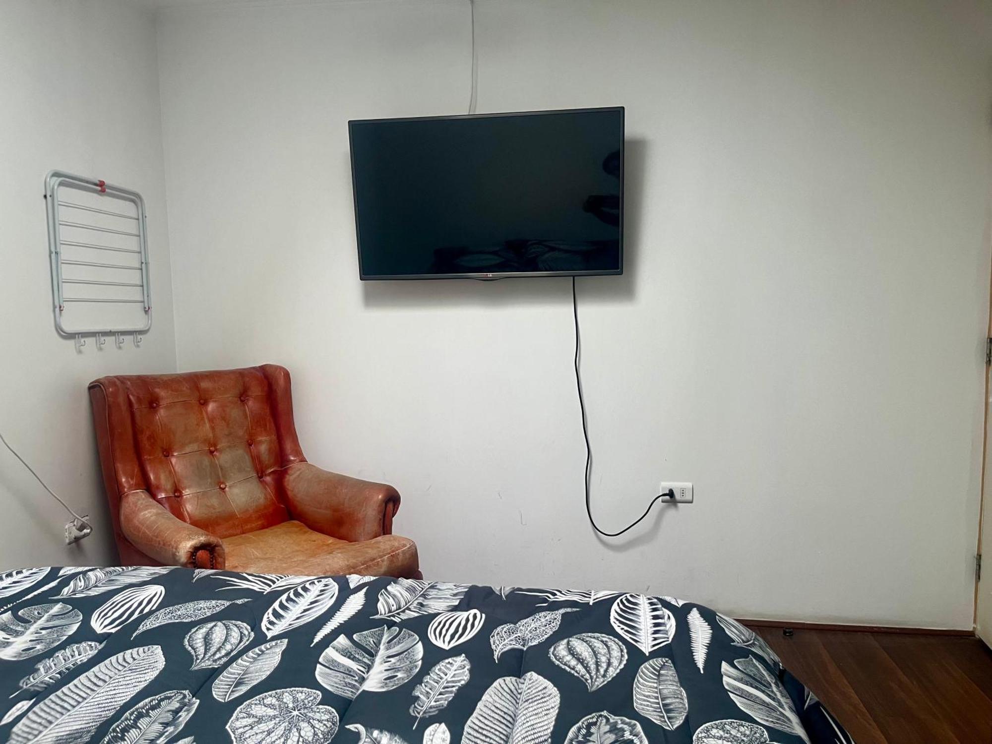Hostel Tu Espacio Re - Habitaciones Cerca Del Aeropuerto Santiago Luaran gambar